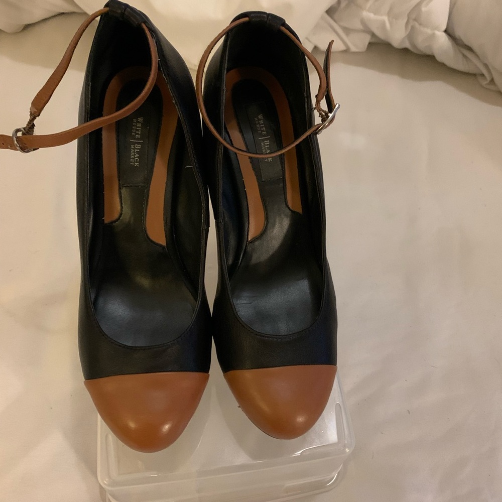 Wedges business shoes with strap black/tan size 8 wooden heel worn once